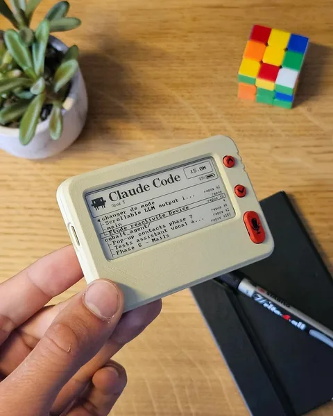 Le Claude Pager sur le subreddit r/esp32